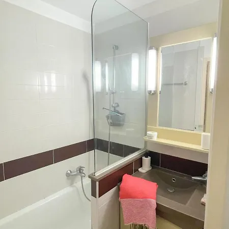 Duplex 3 Pieces Avec Terrasse, Solarium, Piscine Et Parking - Fr-1-504-418 Apartment